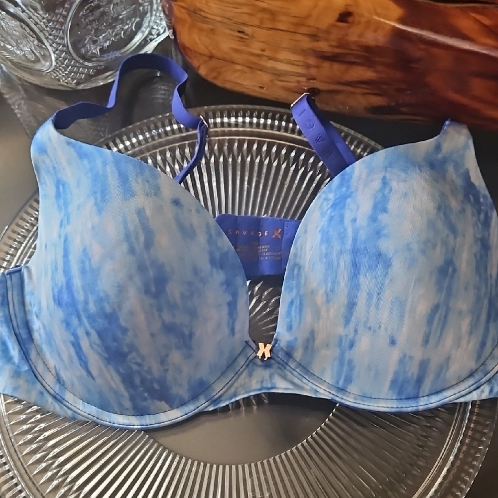 Savage X Fenty Blue Tie-Dye Molded T-Shirt Bra Or FREE w $20 Pur